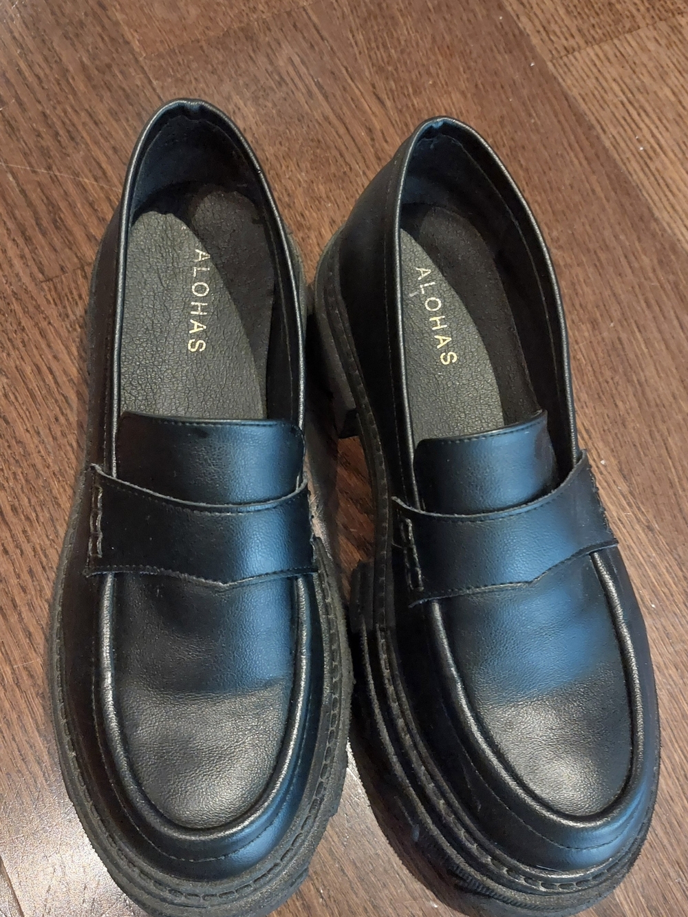 ALOHAS Black Leather Penny Loafers